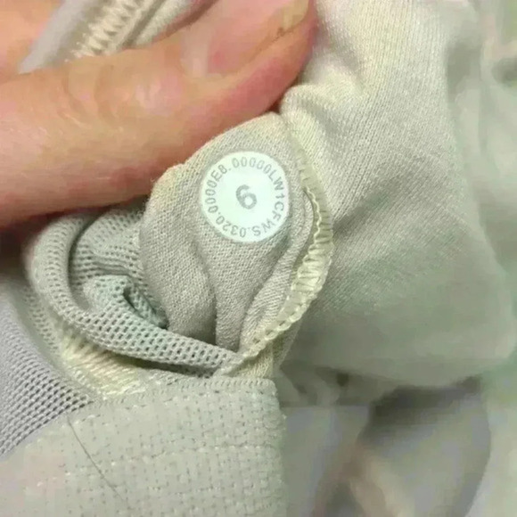 Lululemon Pale Blush Pink Y Back Shelf Bra Athletic Top - Picture 2 of 5